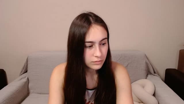 Gallery image thumbnail from ulohu's myfreecams stream on, 01/22/2025, 16:56 image 14 of 20