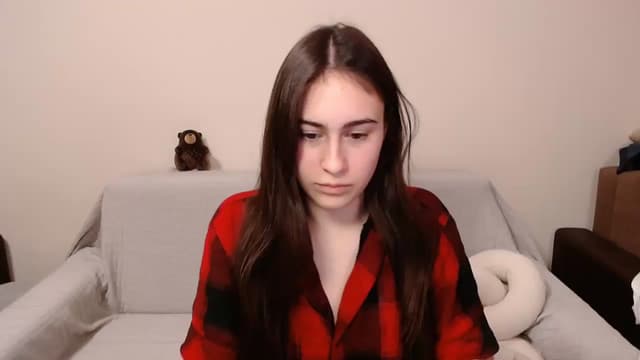 Gallery image thumbnail from ulohu's myfreecams stream on, 03/01/2025, 17:33 image 3 of 20