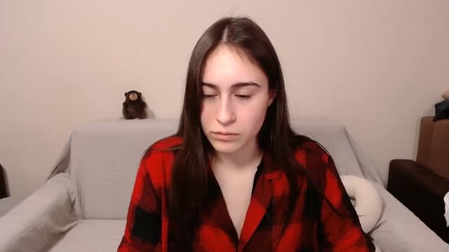 Gallery image thumbnail from ulohu's myfreecams stream on, 03/01/2025, 18:34 image 3 of 20