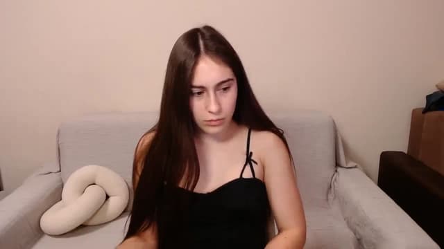 Gallery image thumbnail from ulohu's myfreecams stream on, 03/06/2025, 17:19 image 16 of 20