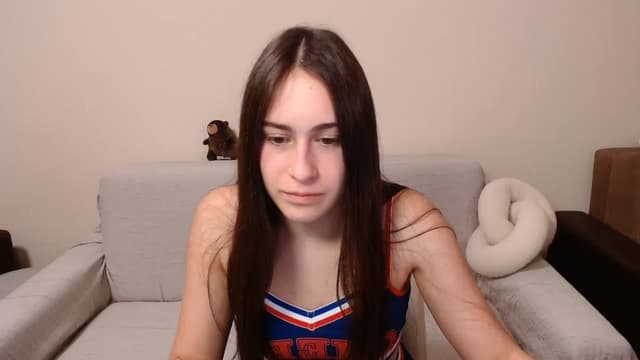 Gallery image thumbnail from ulohu's myfreecams stream on, 03/13/2025, 01:05 image 17 of 20