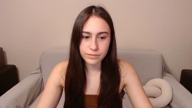 Gallery image thumbnail from ulohu's myfreecams stream on, 03/21/2025, 18:54 image 10 of 20