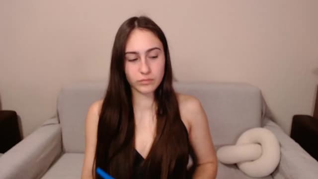 Gallery image thumbnail from ulohu's myfreecams stream on, 03/22/2025, 16:02 image 11 of 20