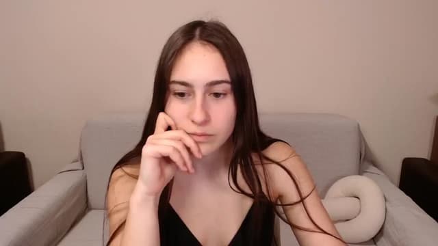 Gallery image thumbnail from ulohu's myfreecams stream on, 03/22/2025, 16:34 image 18 of 20