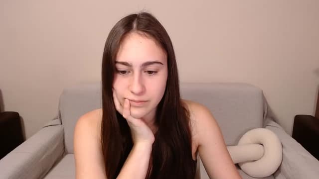 Gallery image thumbnail from ulohu's myfreecams stream on, 03/22/2025, 17:38 image 12 of 20