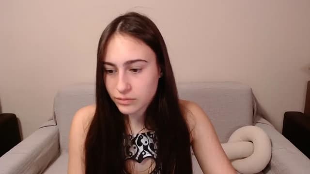 Gallery image thumbnail from ulohu's myfreecams stream on, 03/23/2025, 19:52 image 4 of 20