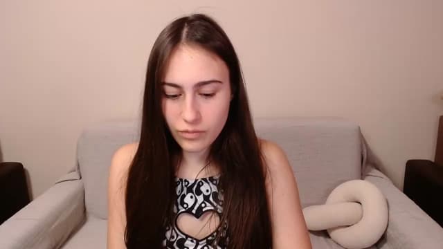 Gallery image thumbnail from ulohu's myfreecams stream on, 03/23/2025, 19:52 image 1 of 20