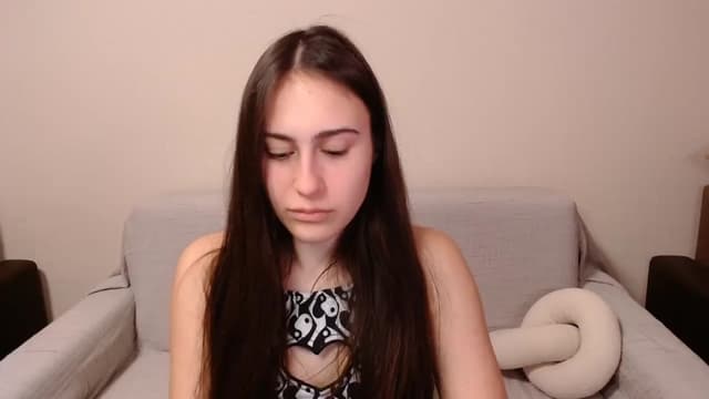 Gallery image thumbnail from ulohu's myfreecams stream on, 03/23/2025, 19:52 image 2 of 20