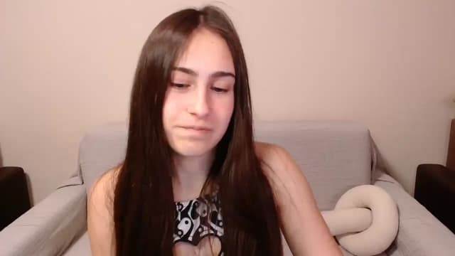 Gallery image thumbnail from ulohu's myfreecams stream on, 03/23/2025, 19:52 image 6 of 20