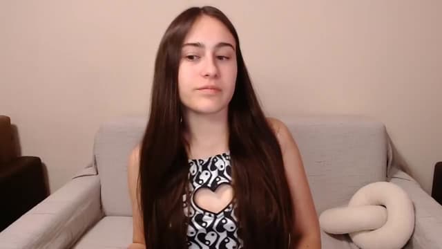 Gallery image thumbnail from ulohu's myfreecams stream on, 03/24/2025, 18:40 image 1 of 20