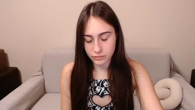 Gallery image thumbnail from ulohu's myfreecams stream on, 03/24/2025, 19:13 image 13 of 20