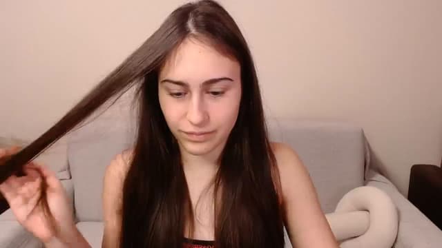 Gallery image thumbnail from ulohu's myfreecams stream on, 03/25/2025, 19:01 image 16 of 20