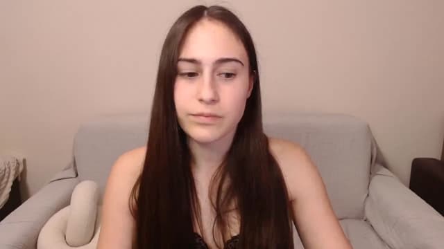 Gallery image thumbnail from ulohu's myfreecams stream on, 03/28/2025, 21:46 image 13 of 20