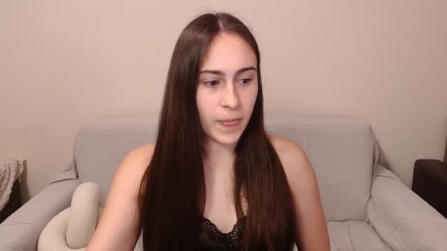 Gallery image thumbnail from ulohu's myfreecams stream on, 03/28/2025, 21:46 image 14 of 20