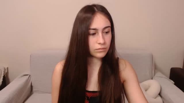 Gallery image thumbnail from ulohu's myfreecams stream on, 03/29/2025, 12:29 image 15 of 20