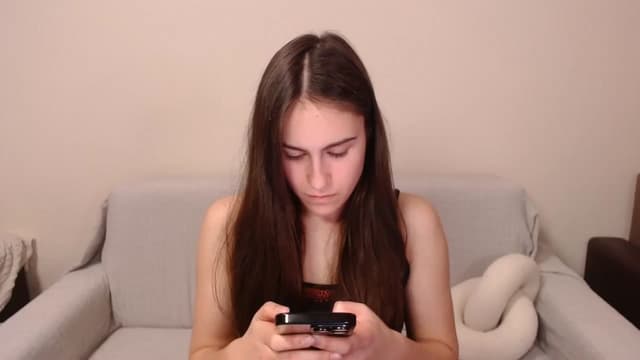 Gallery image thumbnail from ulohu's myfreecams stream on, 03/31/2025, 18:50 image 17 of 20