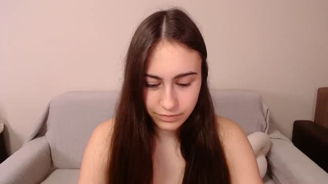Gallery image thumbnail from ulohu's myfreecams stream on, 04/01/2025, 15:54 image 6 of 20