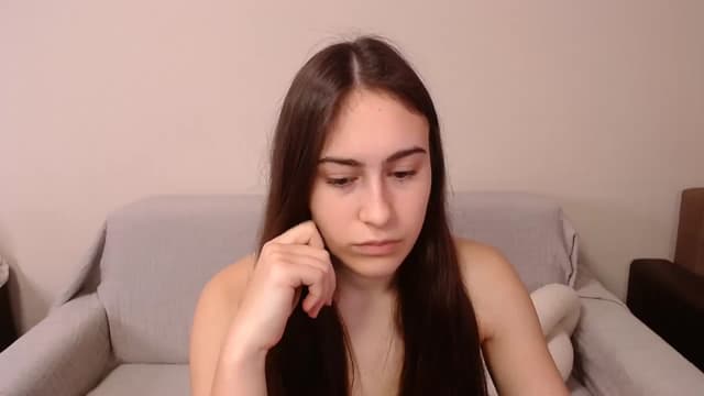 Gallery image thumbnail from ulohu's myfreecams stream on, 04/01/2025, 15:54 image 7 of 20