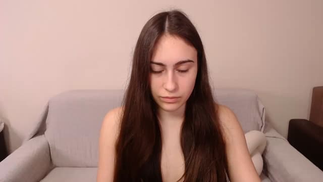 Gallery image thumbnail from ulohu's myfreecams stream on, 04/01/2025, 15:54 image 11 of 20