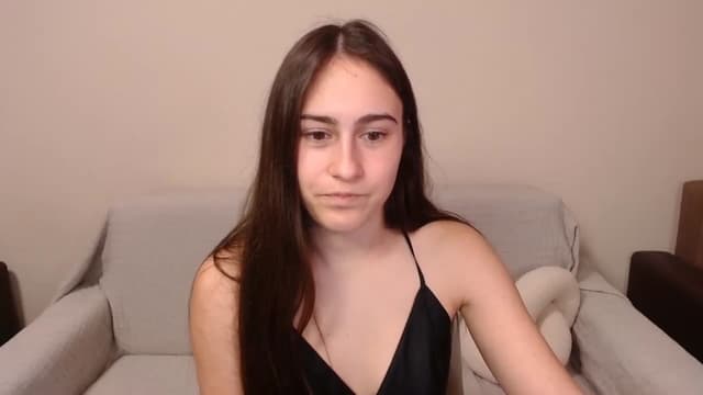 Gallery image thumbnail from ulohu's myfreecams stream on, 04/01/2025, 20:23 image 18 of 20