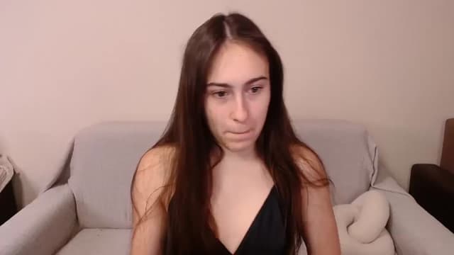 Gallery image thumbnail from ulohu's myfreecams stream on, 04/02/2025, 16:13 image 8 of 20