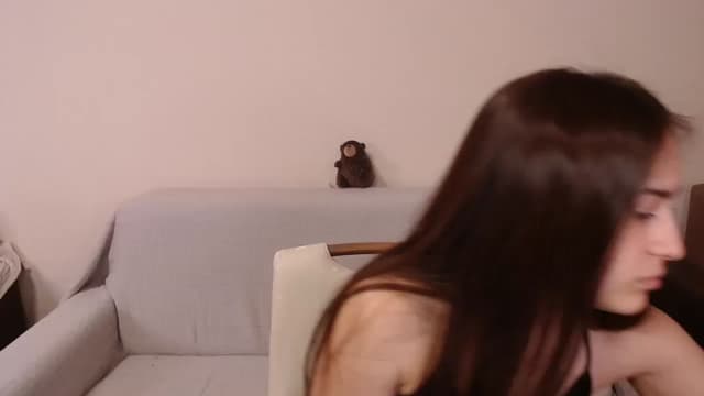 Gallery image thumbnail from ulohu's myfreecams stream on, 04/02/2025, 16:13 image 18 of 20