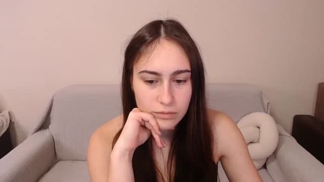 Gallery image thumbnail from ulohu's myfreecams stream on, 04/02/2025, 17:48 image 20 of 20