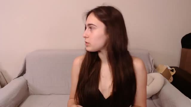 Gallery image thumbnail from ulohu's myfreecams stream on, 04/03/2025, 20:01 image 8 of 20