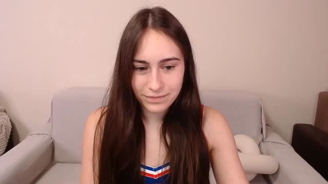 Gallery image thumbnail from ulohu's myfreecams stream on, 04/05/2025, 21:51 image 16 of 20