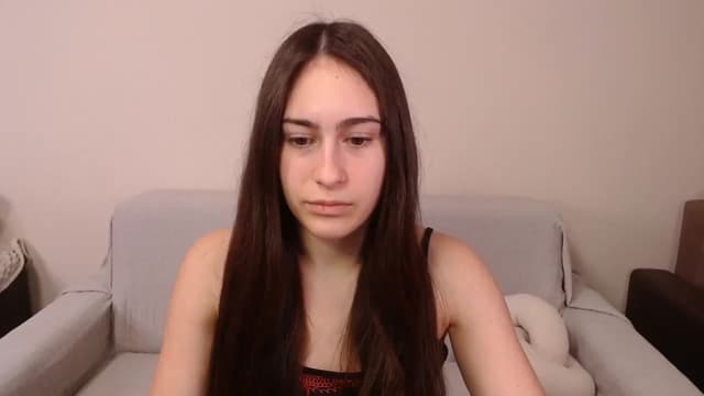 Gallery image thumbnail from ulohu's myfreecams stream on, 04/06/2025, 20:53 image 15 of 20