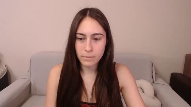 Gallery image thumbnail from ulohu's myfreecams stream on, 04/06/2025, 20:53 image 19 of 20