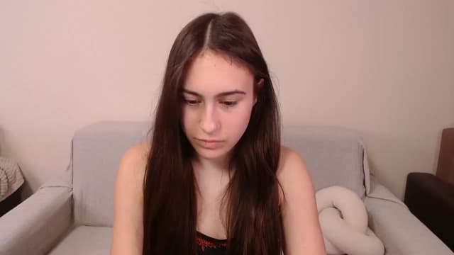 Gallery image thumbnail from ulohu's myfreecams stream on, 04/06/2025, 23:29 image 15 of 20