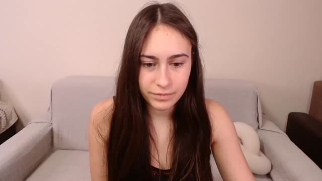 Gallery image thumbnail from ulohu's myfreecams stream on, 04/06/2025, 23:57 image 4 of 20