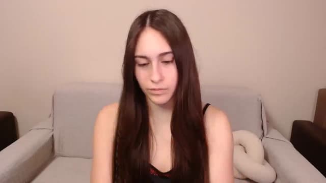 Gallery image thumbnail from ulohu's myfreecams stream on, 04/07/2025, 03:03 image 20 of 20