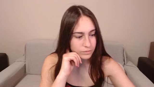 Gallery image thumbnail from ulohu's myfreecams stream on, 04/07/2025, 03:49 image 20 of 20