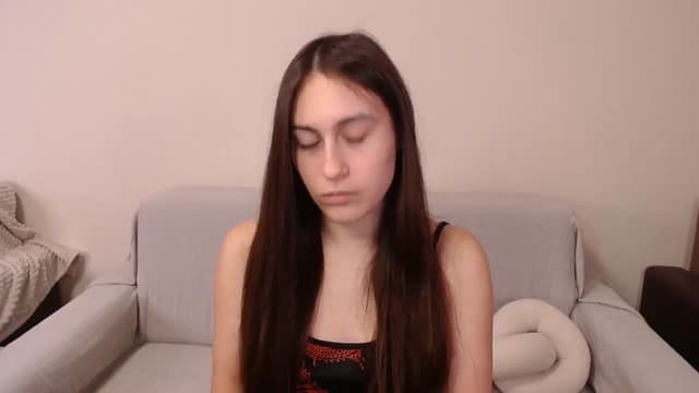 Gallery image thumbnail from ulohu's myfreecams stream on, 04/08/2025, 02:22 image 12 of 20