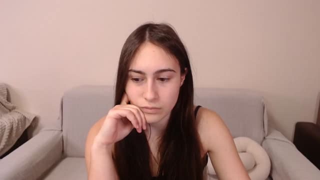 Gallery image thumbnail from ulohu's myfreecams stream on, 04/08/2025, 02:22 image 9 of 20
