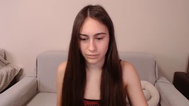 Gallery image thumbnail from ulohu's myfreecams stream on, 04/08/2025, 02:22 image 13 of 20