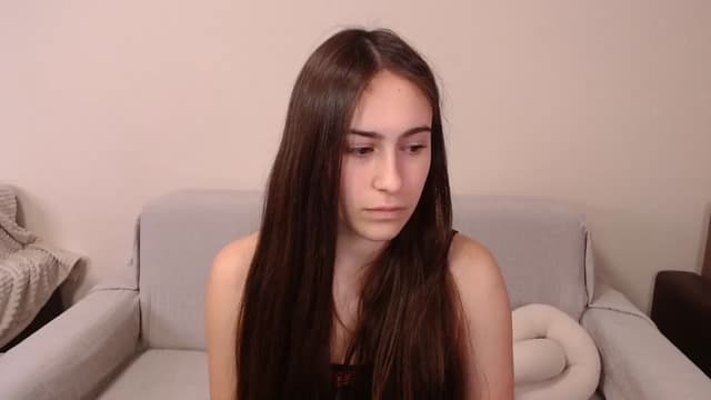 Gallery image thumbnail from ulohu's myfreecams stream on, 04/08/2025, 02:22 image 10 of 20