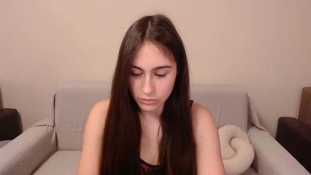 Gallery image thumbnail from ulohu's myfreecams stream on, 04/14/2025, 09:09 image 19 of 20