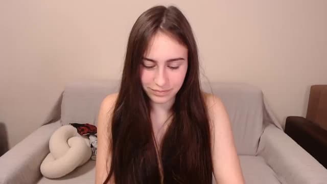 Gallery image thumbnail from ulohu's myfreecams stream on, 04/17/2025, 23:06 image 6 of 20