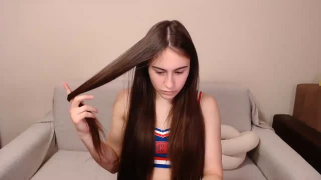Gallery image thumbnail from ulohu's myfreecams stream on, 04/25/2025, 18:56 image 2 of 20