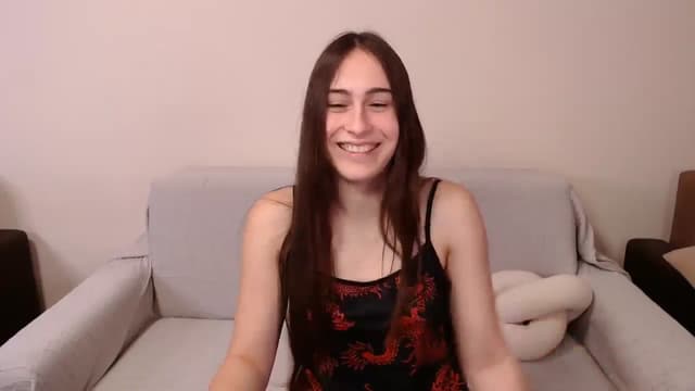 Gallery image thumbnail from ulohu's myfreecams stream on, 04/26/2025, 21:12 image 18 of 20