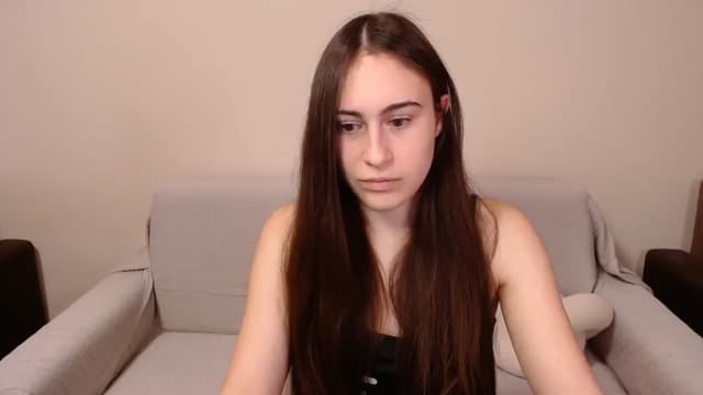 Gallery image thumbnail from ulohu's myfreecams stream on, 04/29/2025, 13:13 image 14 of 20