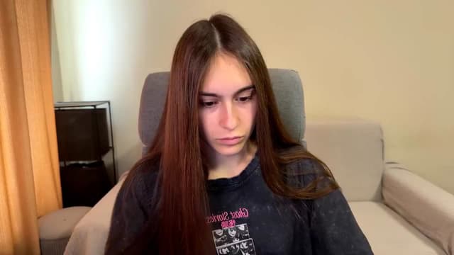 Gallery image thumbnail from ulohu's myfreecams stream on, 10/08/2025, 11:11 image 13 of 20