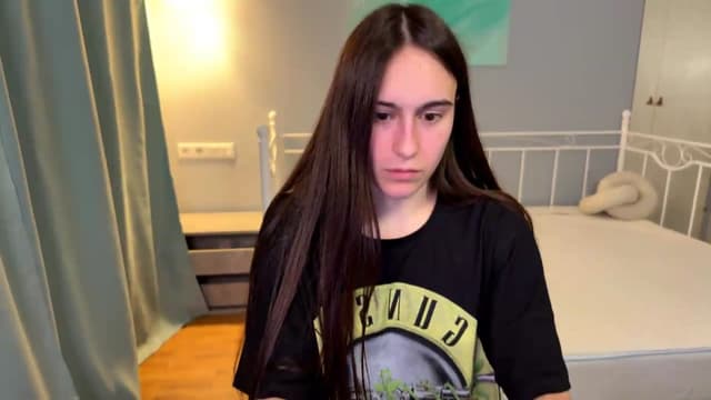 Gallery image thumbnail from ulohu's myfreecams stream on, 06/15/2026, 24:12 image 11 of 20