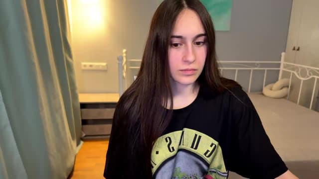 Gallery image thumbnail from ulohu's myfreecams stream on, 06/21/2026, 23:02 image 15 of 20