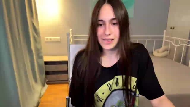 Gallery image thumbnail from ulohu's myfreecams stream on, 06/21/2026, 23:59 image 1 of 20