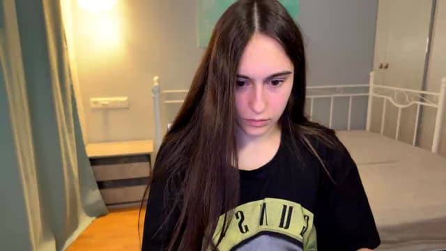 Gallery image thumbnail from ulohu's myfreecams stream on, 07/17/2026, 10:12 image 10 of 20