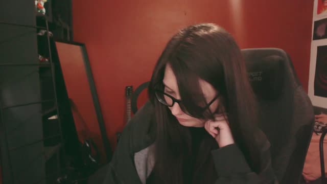 Gallery image thumbnail from vioda's myfreecams stream on, 05/31/2025, 05:52 image 11 of 20